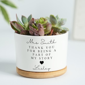 Thank You for Helping Me Grow, Teacher Appreciation Gift, Custom Plant Pot for Teacher, Thank You Teacher Gift, Teacher Desk Plant Pot
