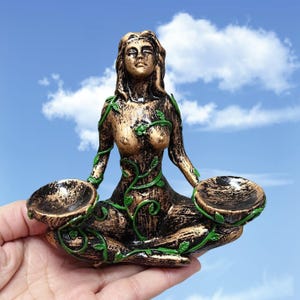 4.5“ Rose Gold Statue Of Goddess Gaia Sculpture,Resin Decorations,Mother Earth Resin Decorations,Goddess Gaia Carved,Religious Decorations