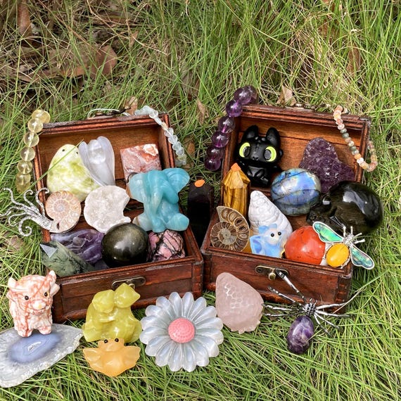 Mystery Healing Crystal Box: Mineral Specimens, Home Decoration, and Energy Stones