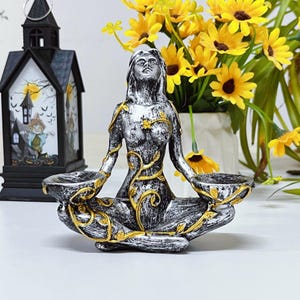 4.5“ Silver Statue Of Goddess Gaia Sculpture,Resin Decorations,Mother Earth Resin Decorations,Goddess Gaia Carved,Gift,Religious Decorations