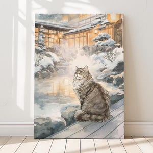Stampa murale con gatto delle foreste norvegesi – Scena di onsen giapponese innevata in stile gouache – Stampa di animali domestici invernali sereni / Stampe perfette