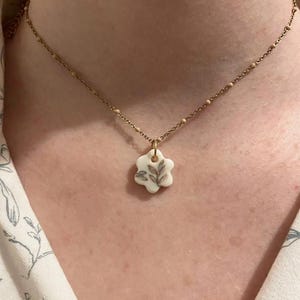 Flower Porcelain Pendant Necklace