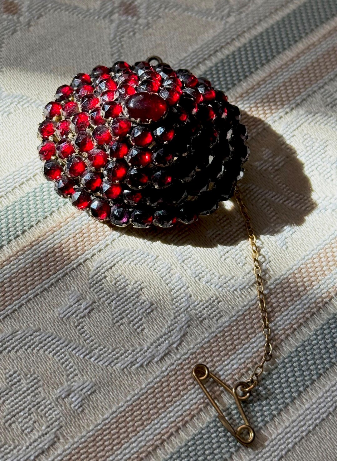 アンティーク ボヘミアン ガーネット ブローチ - Etsy 日本
