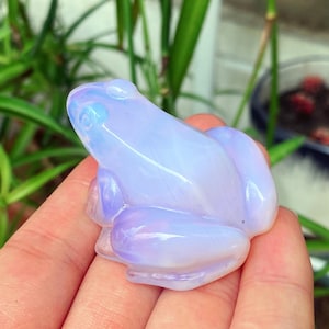 pink opalite Frog,Quartz Crystal Frog,Frog Carving,Crystal Animal,,home decoration,mineral specimen,Crystal healing, 1PC