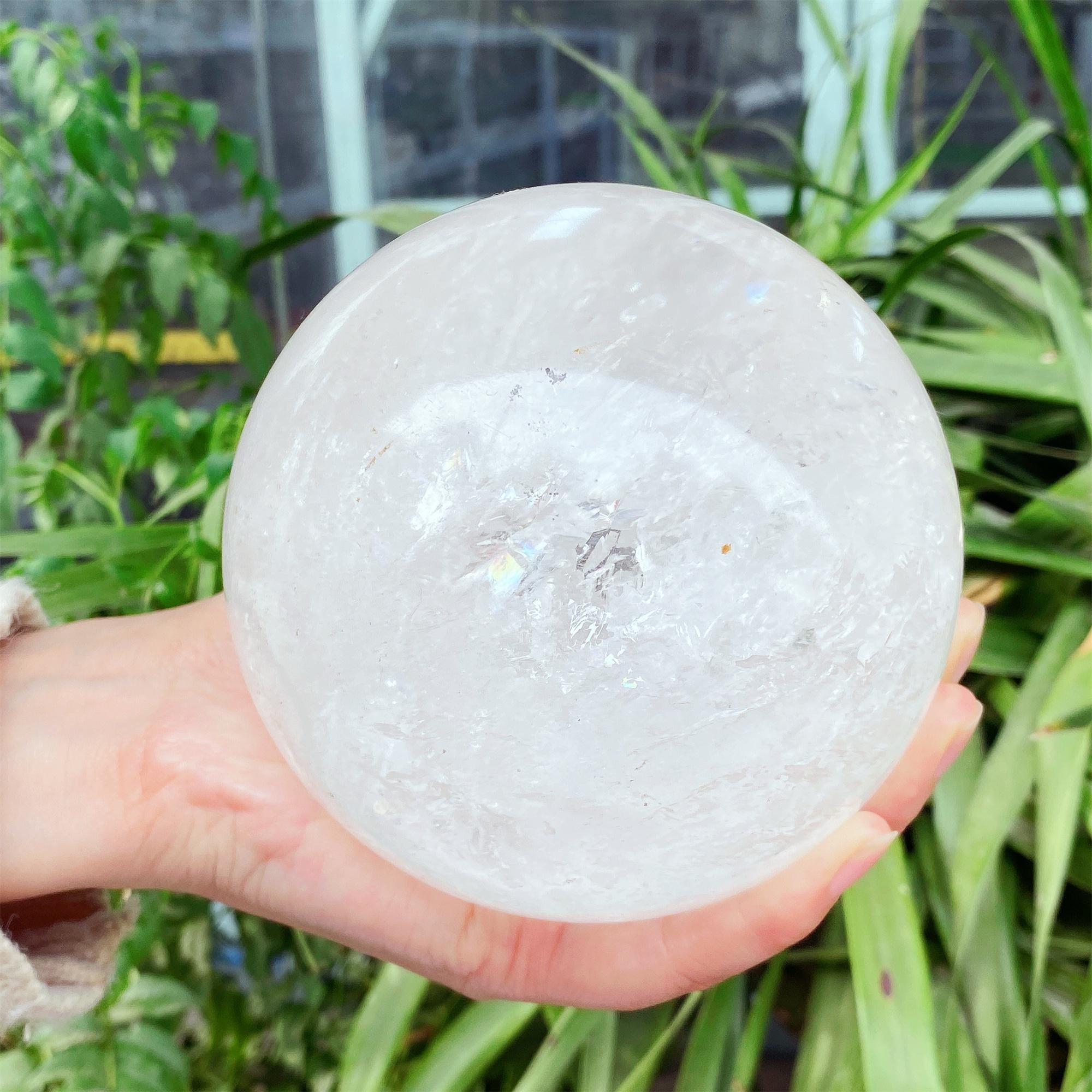 ホワイト　石　球体 White sphere - Etsy 日本