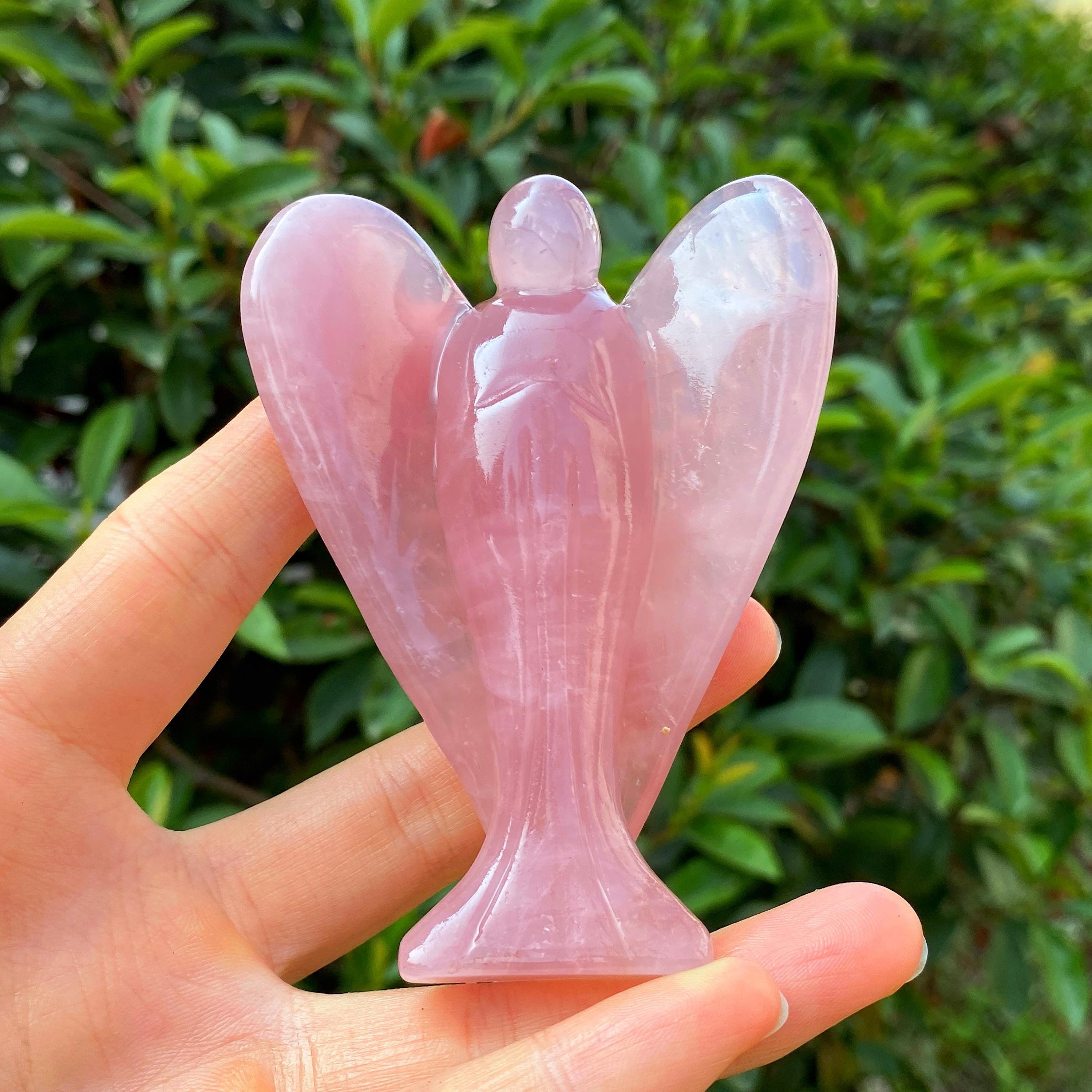ローズクォーツの天使の彫刻：天然クリスタルヒーリング装飾 - Etsy 日本