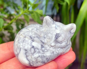 Carved Howlite Sleeping Cat Figurine: Crystal Healing Gift