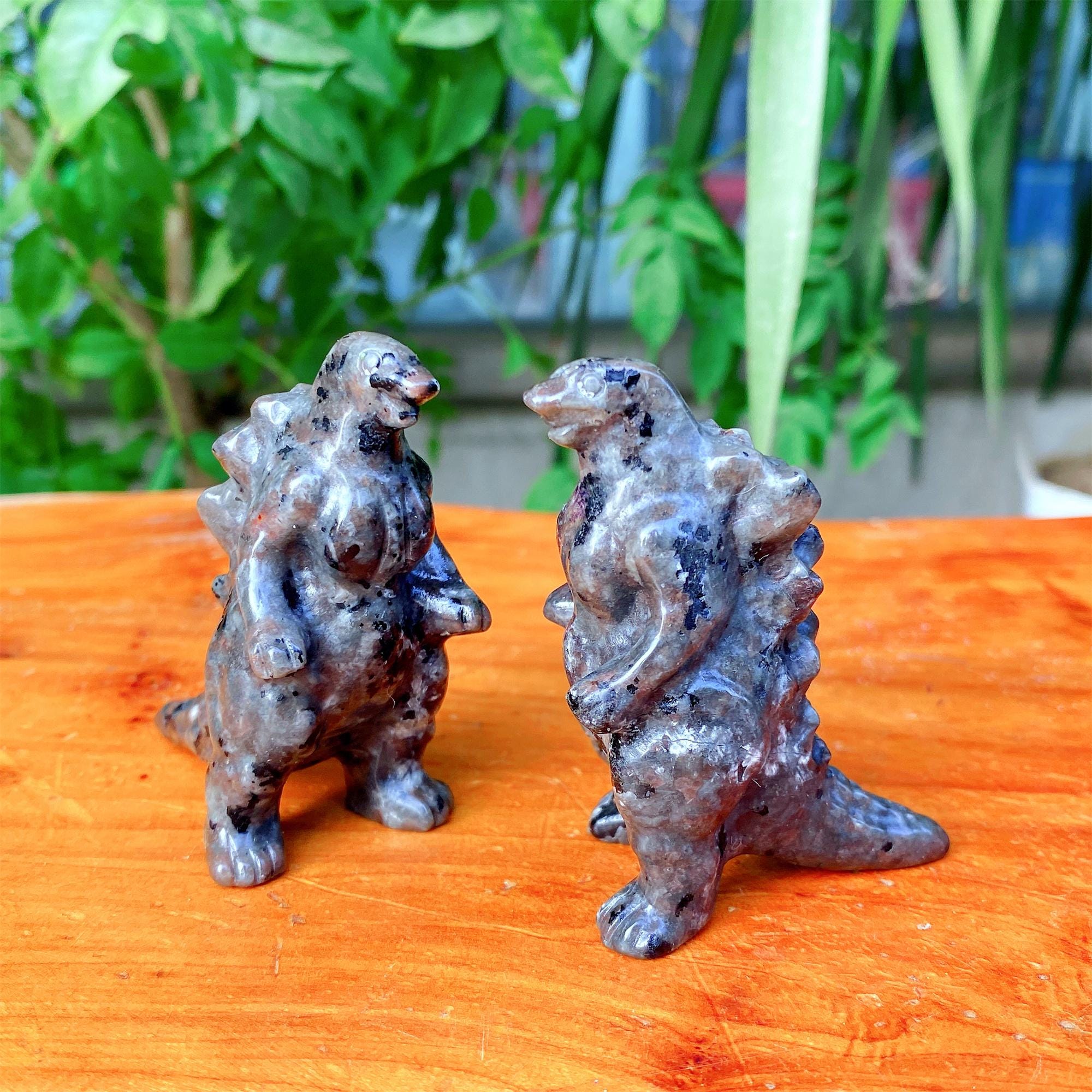 Godzilla sculpture - Etsy 日本