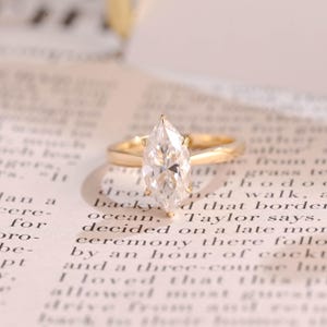 Solitaire IGI Certified Marquise Cut Diamond Engagement Ring Tulip Set, Solid Gold D/VS1 Diamond Promise Ring, Cathedral Ring, Birthday Gift