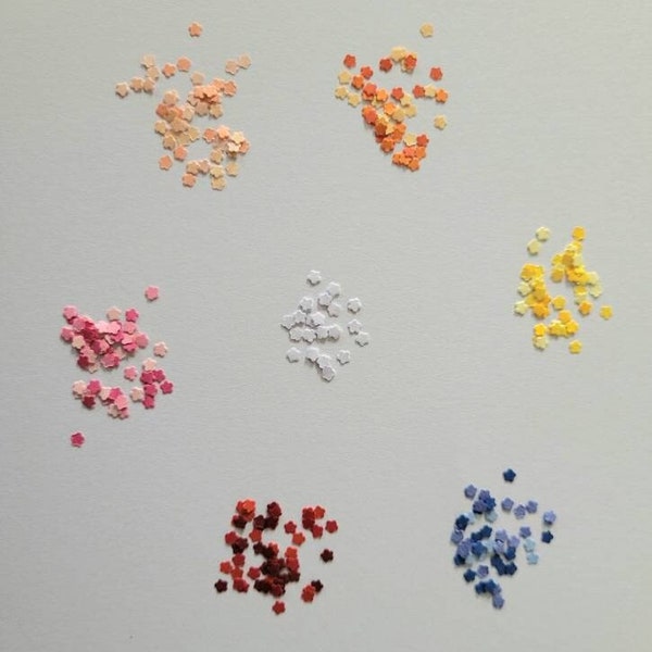 Tiny Punched paper flower shapes for 48th scale miniatures. Choose your colours. 3 tonal colour mixes. 180 flowers per bag