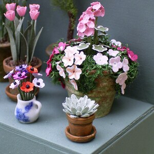 Miniature 1x Pink climbing Sweet Peas plant 1:12 dollshouse flower fairy garden Miniature 1x Pink climbing Sweet Peas plant 1:12 dollshouse flower fairy garden