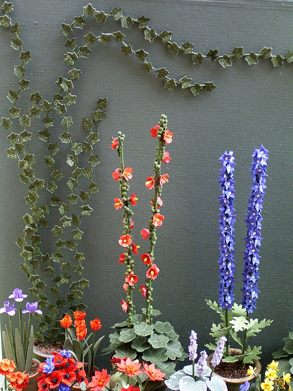1/24th Ivy Paper Flower Kit for 1/2” scale Dollhouses, Florists and Miniature Gardens