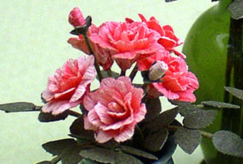 Climbing Rose Paper Flower Kit for 1/12th scale Dollhouses, Florists and Miniature Gardens image 3