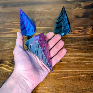 Multicolor Silk Infinite Vortex Fidget Toy, 3D Printed Desk Decoration, Sensory Focus Tool