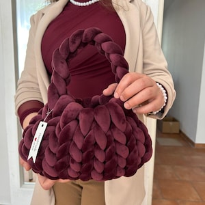 Chunky Bag bordeaux – Handgemachte Tasche aus Chunky Wolle – Geschenk für Frauen – Trendtasche 2025 – Unikat handmade