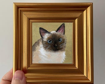 Inramat kattporträtt - Original miniatyroljemålning, nyckfull väggdekoration, present till kattälskare