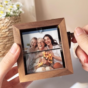 Scatola di animazione per flipbook fotografico personalizzato, cornice per flipbook di coppia personalizzata, libro fotografico in legno con luce, regalo di anniversario per coppia, regalo di nozze