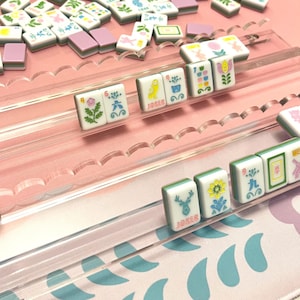 Clear Scalloped Mahjong Racks with Magnetic Pusher - 20 inch - Acrylic - Set of 4