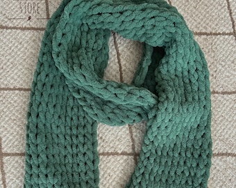 Handmade Chunky Knit Scarf: Warm Winter Wrap