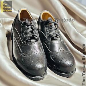 Handgefertigte Ghillie Brogues für Herren - Premium Leder Scottish Kilt Schuhe & Stiefel