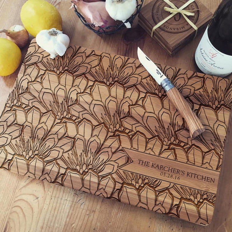 Personalized Chopping Block, Laser Engraved Geometric Cutting Board Unique Wedding Gift, Housewarming Gift, Christmas Gift image 3