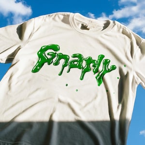 KATSEYE &quot;Gnarly&quot; white Inspired T-shirt , Katseye Kpop Inspired Tee for Trendy Outfits, Casual Cool Aesthetic Shirt,  Gift for kpop fans