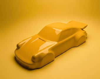 Escultura minimalista de coche deportivo de la vieja escuela de Stuttgart, color individual posible.