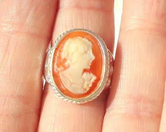 CLOSE-OUT SALE,  Hand Carved Cameo Ring, Sterling Silver Ring, Vintage Conch Shell Cameo, New Sterling Silver Ring