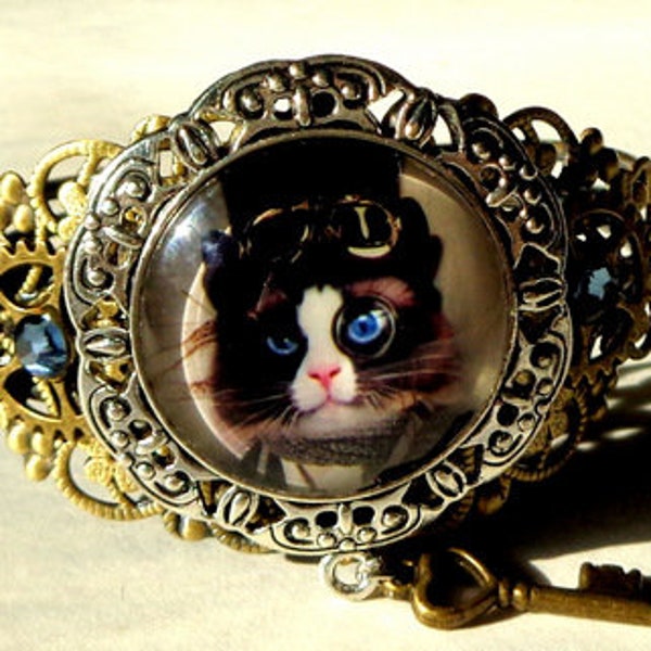 Steampunk Cat, Cuff Bracelet, Steam Punk Goth, Cat Cuff, Dark Metal Noir, Goth Jewelry, Neo Victorian Jewelry