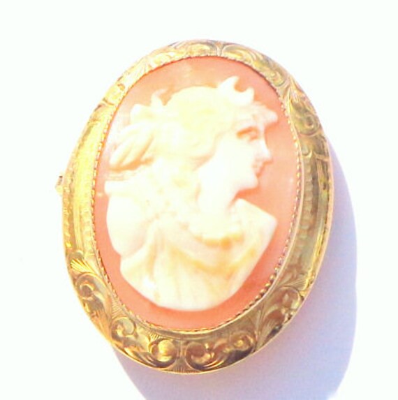 Victorian, Solid 10K Gold, Hand Carved Conch Shel… - image 4