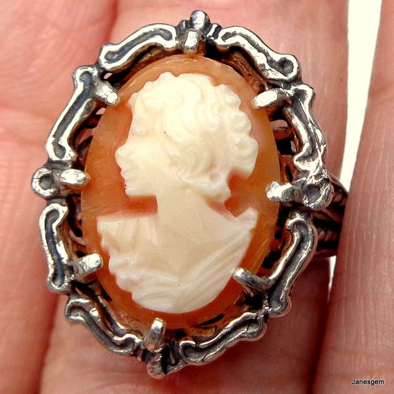 Size 7, Hand Carved, Shell Cameo Ring, Antique Ha… - image 4