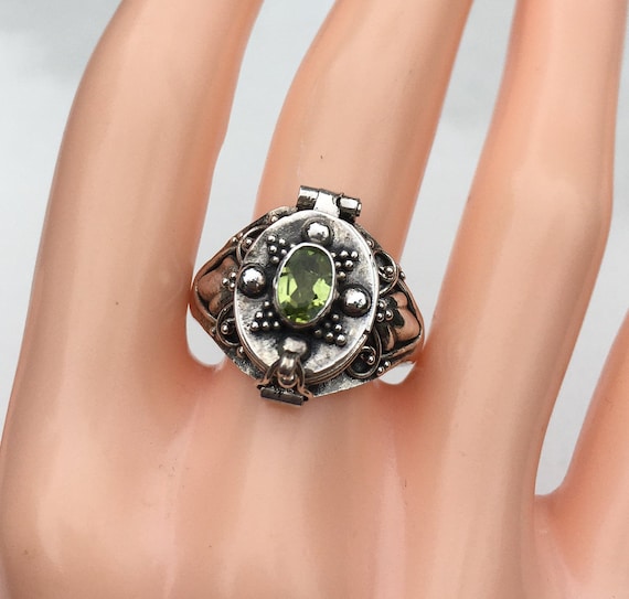Peridot sale poison ring