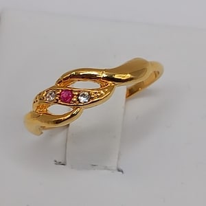 Anello di fidanzamento in oro con rubino finto e diamanti, misura Q