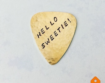 HELLO SWEETIE Brass Guitar Pick: Doctor Who River Song Plectrum