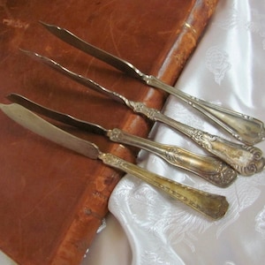 4 Antique Silver Plate Twisted Master Butter Knives Ornate Fancy Rare Patterns no Mono // Silverware Flatware Cutlery