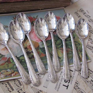 8 Silver Plate Teaspoons King&#39;s Silver Mc G Co. // Vintage Antique Flatware Silverware