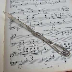 Isabella 1913 Pattern // Antike Silberplatte Twisted Master Buttermesser - R C CO Grape No Mono // Vintage Besteck SIlverware Besteck