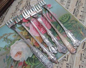 Assorted Lot of 6 Silver Plate 3 Prong Lemon Crab Seafood Shellfish Cocktail Oyster Pickle Olive Forks // Silverware Flatware Cutlery