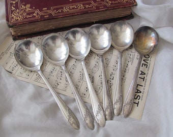 Queen Bess II Pattern  // 6 Silver Plate Soup Gumbo Spoons Silverware Flatware // Made by Oneide Community No mono