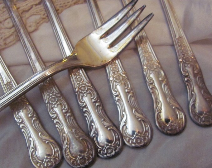Crab Forks Set of 7 Silver Plate Crab Seafood Cocktail Forks Gracious