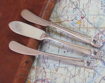 One Master Butter Two Spreader Knives - Eternally Yours Pattern Silver Plate 1847 Rogers  // Antique Vintage Flatware Silverware Cutlery