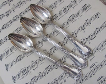 Sheffield 1922 Pattern // Silver Plate Fruit Spoon set of 3 // Reed & Barton No Mono