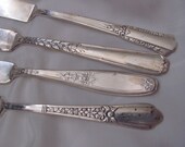 Knives - Silverware - 4 Silver Plate Master Butter Knives Spreaders Cheese Pate - Assorted Patterns ( 3A)