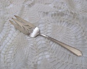Silver Plate Pastry Serving Fork - Guest of Honor 1935 Pattern - Holmes Edwards