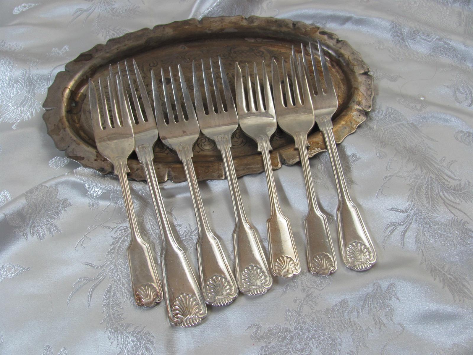 Forks Silverware - Set of 7 Silver Plate Salad & Dinner Forks - Fiddle ...