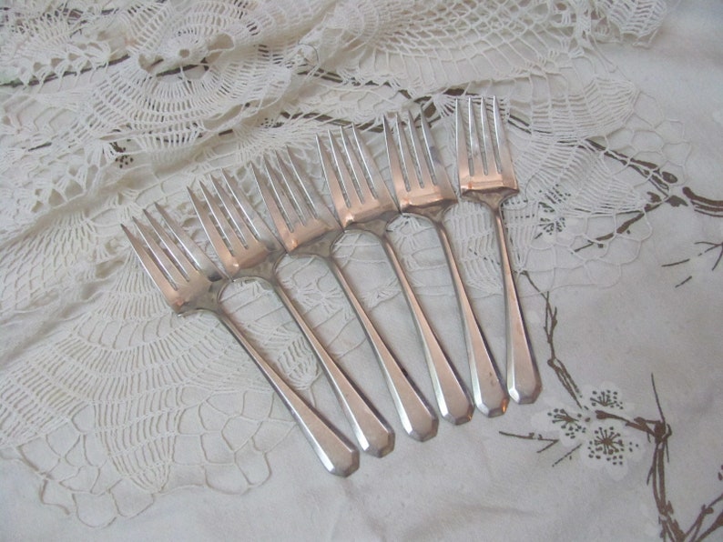 Lincoln Pattern // Set of 6 Silver Plate Salad Forks Silverware Flatware No Mono // Wm Rogers Mfg image 2