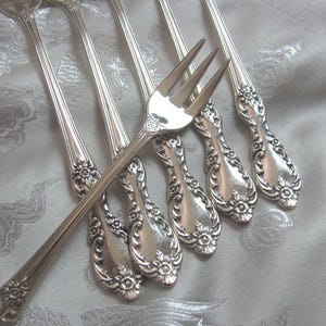 Grand Elegance Pattern // Set of 6 Silver Plate 3 Prong Forks Crab Seafood Olive Oyster Cocktail Shrimp Pickle Lemon