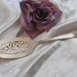 Wzór Coronation Hampton Court // Serwer do ciasta i deseru w stylu vintage z srebrnego talerza - 10,5" - Wiele innych do wyboru w moim sklepie!