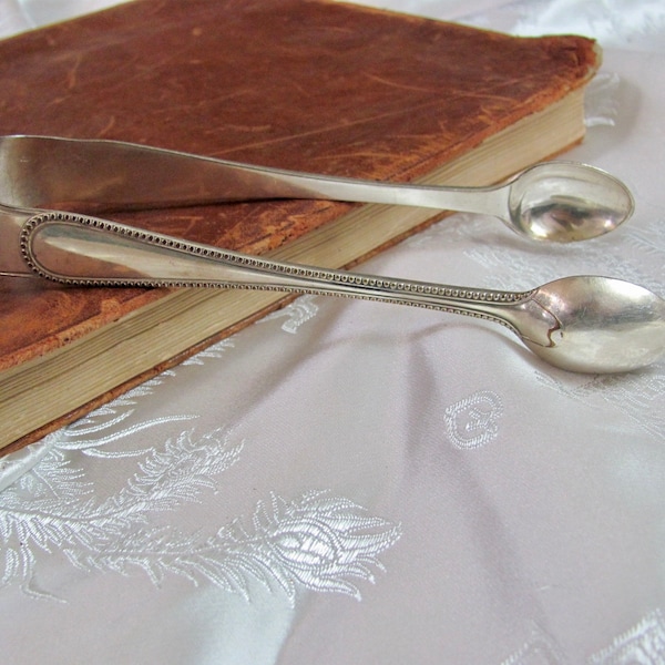 Antique Silver Plate Ice Vegetable Sugar Tongs - 5.75 Inches 14cm // Silverware Flatware Cutlery