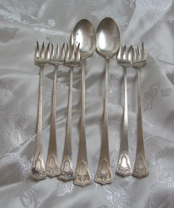 Plymouth 1917 Pattern // Set of Silver Plate Seafood Forks and